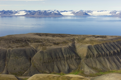 6-landscape-photography-mountain-photography-svalbard-norway